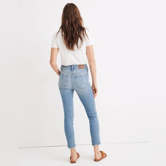 Madewell 10" High-Rise Skinny Crop Jeans in Horne Wash size 28 - Picture 2 of 11